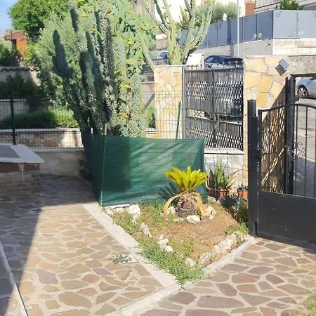 Appartamento Con Giardino Roma Exterior photo