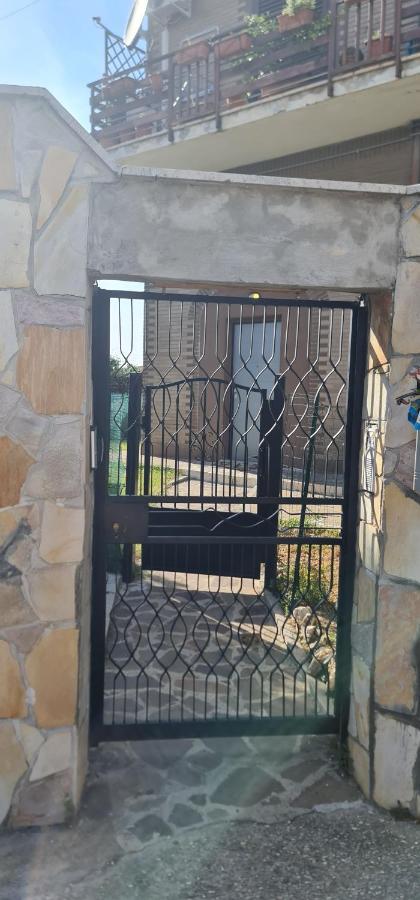 Appartamento Con Giardino Roma Exterior photo